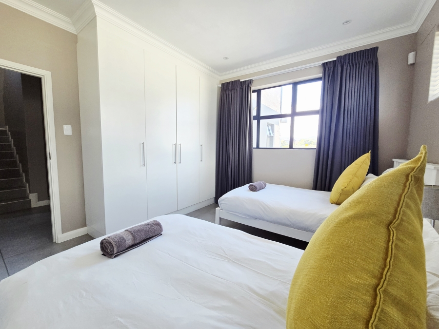 4 Bedroom Property for Sale in Kleinkrantz Western Cape